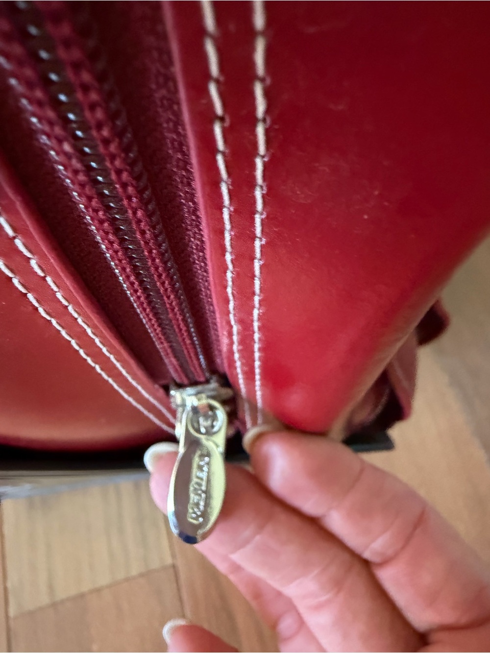 Mc Klein Roseville Red Leather detach able wheeled briefcase bag - Picture 7 of 15
